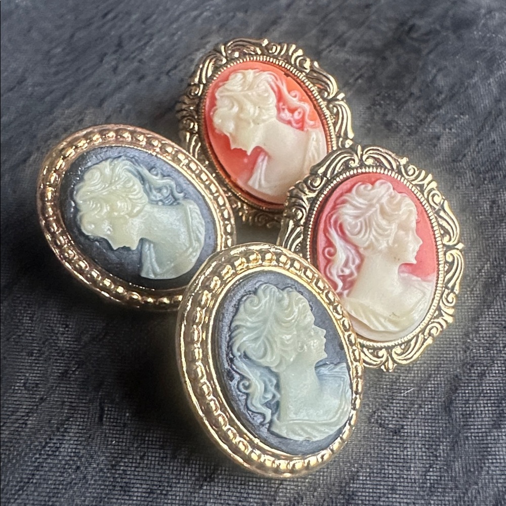 Elegant Gold and Cameo Earrings Set - Picture 2 of 13